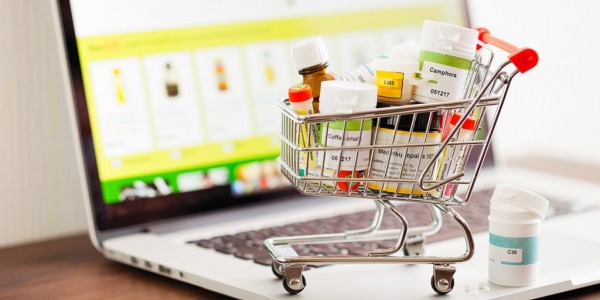 5 motivos para comprar todo en farmacias online
